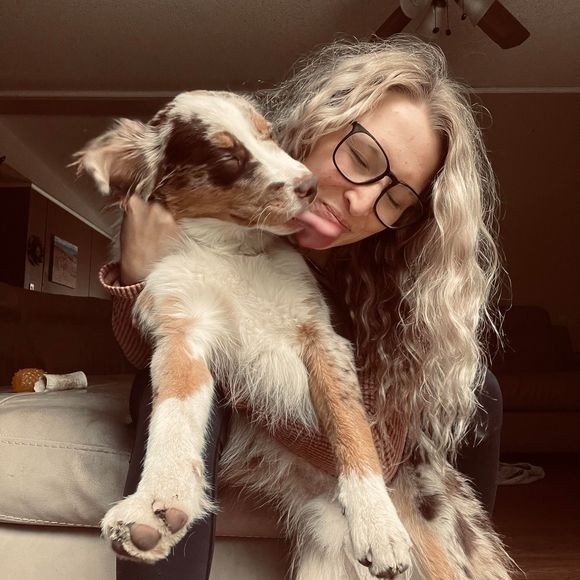 Meet your Posher, Katelynn - Picture 1 of 1